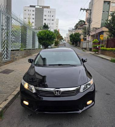 HONDA CIVIC 1.8 EXS 16V FLEX 4P AUTOMÁTICO HONDA CIVIC 1.8 EXS 16V FLEX 4P AUTOMÁTICO
